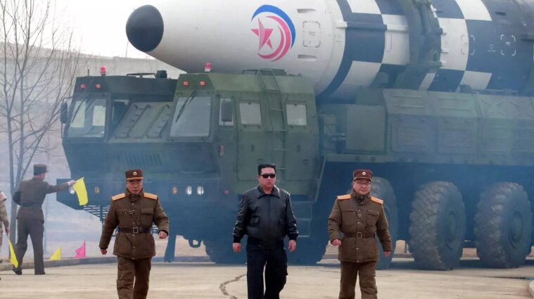 Північна Корея офіційно проголосила себе ядерною державою