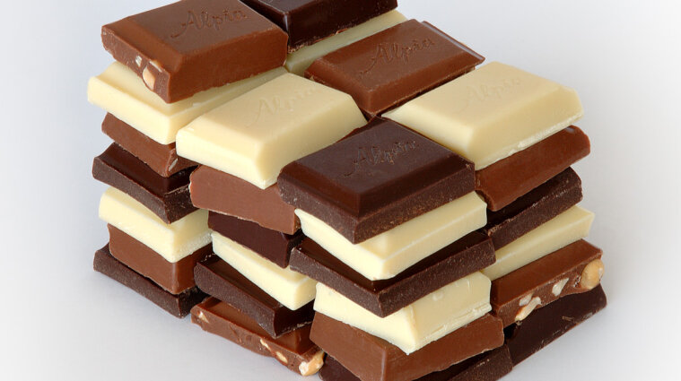 В Испании водитель фуры украл 12 тонн шоколада