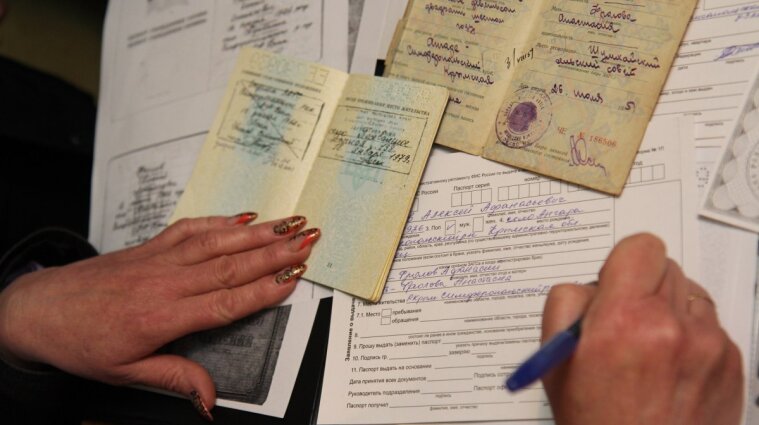 В декларации чиновников добавят строку о двойном гражданстве