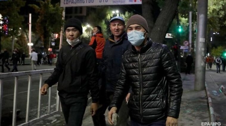 В Киргизстані під час протестів постраждали 1,2 тисячі людей