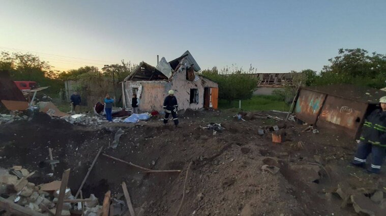 Россияне ударили ракетами по Запорожью и окрестным селам (фото)