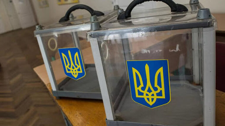 В Запорожской области парень похитил урну для голосования, чтобы разводить улиток