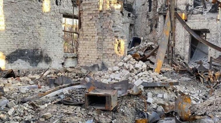 Почти нет уцелевших объектов жизнеобеспечения: вся Луганщина осталась без воды и электричества