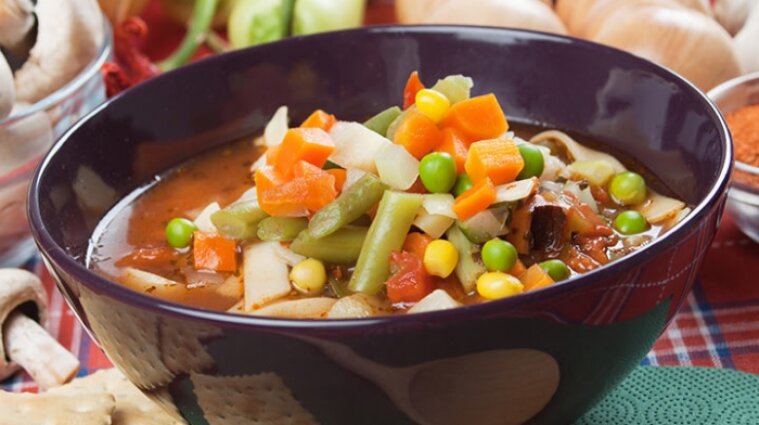 Рецепты сытного обеда: суп со стручковой фасолью
