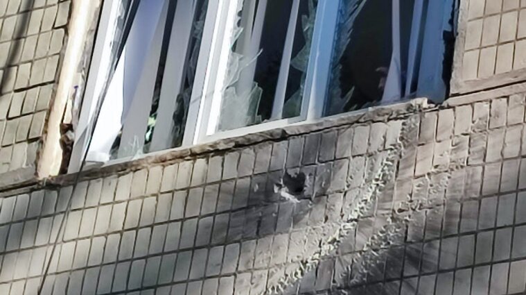 Мужчина выстрелил из РПГ по зданию полиции на Днепропетровщине: есть пострадавшие (фото)