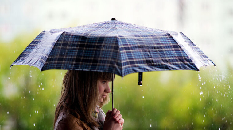 Дощитиме усюди, крім півдня: синоптик про погоду на 27 травня