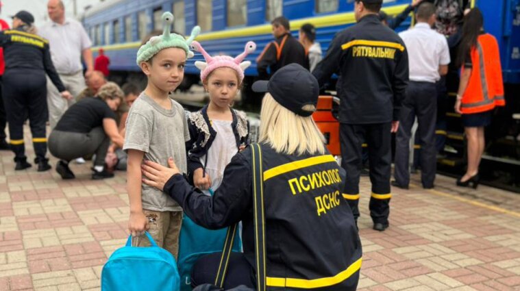 З небезпечних районів від початку серпня евакуювали близько 5 тисяч українців
