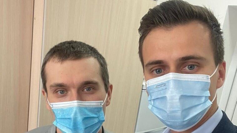 В Україні зробили перше щеплення проти коронавірусу: хто отримав