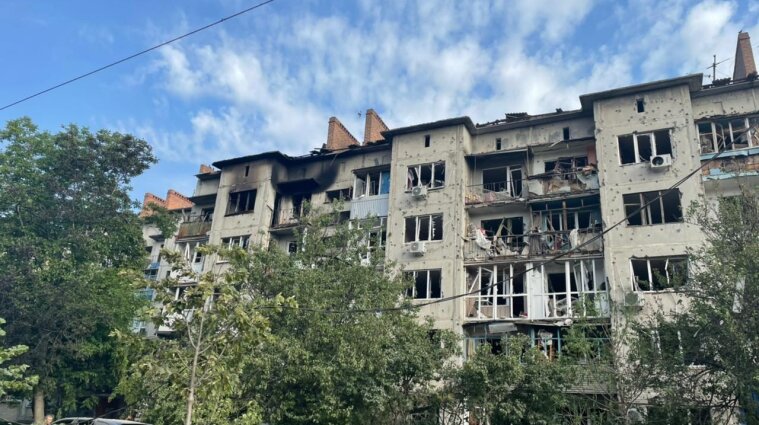 Авиаудар по Славянску: погибли по меньшей мере три человека (фото, видео)