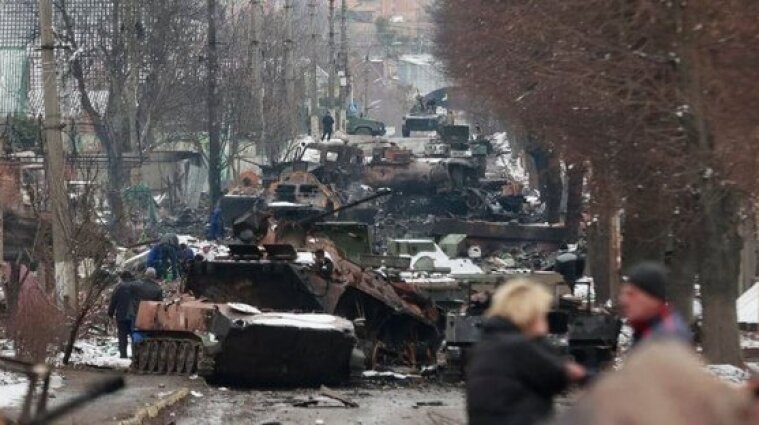 Украинские войска поджарили российских оккупантов и технику РФ в Буче (фото, видео)