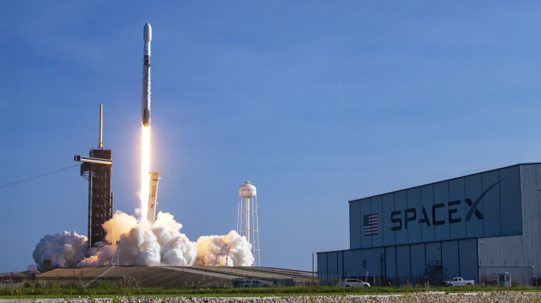Ракета SpaceX встановила два рекорди за один запуск