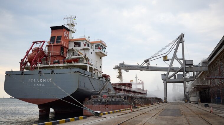 Украина отгрузила еще четыре судна с зерном
