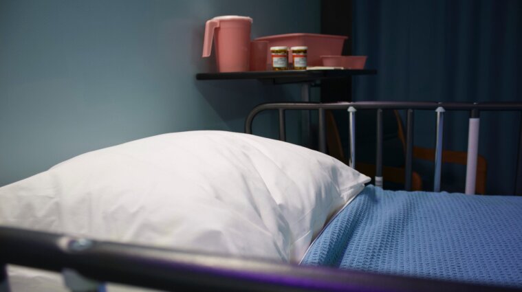 Шмигаль доручив терміново збільшити на 25 тисяч кількість ліжок для коронавірусних хворих