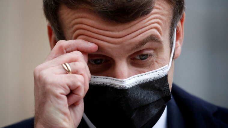 Президент Франції захворів на коронавірус