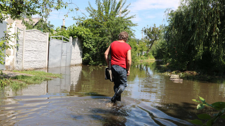 Дожди в Днепре и Мариуполе затопили более 200 домов