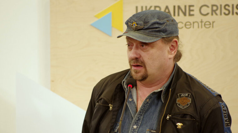 Известный украинский художник и шоумен попал в ДТП в Киеве: фото