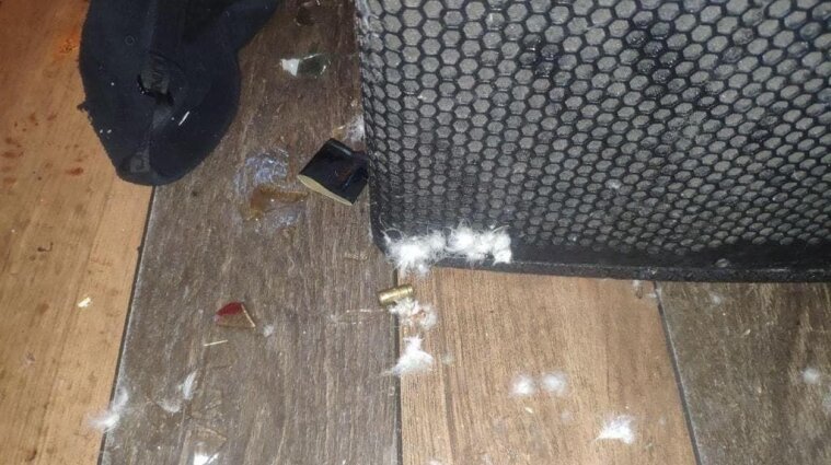 В Харькове охранник нардепа начал стрелять в ресторане: его насмерть забросали бутылками