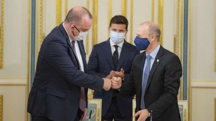 Україна та США підписали контракт на продовження постачання ядерного палива
