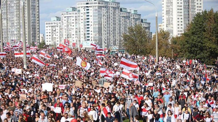 Протести у Білорусі: на акціях у Мінську затримали 250 людей