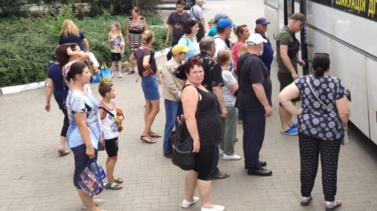 Щодня вивозять до 700 людей: Кириленко про евакуацію з Донеччини