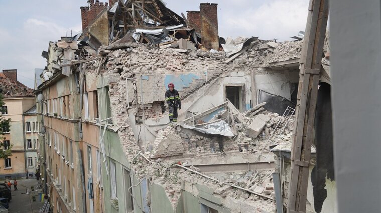 Благотворительный фонд "603.7" собрал более 300 тысяч гривен пострадавшим от ракетного удара по Львову