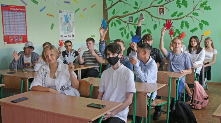 В школах Одессы осенние каникулы начнутся после дистанционки: когда будет отдых