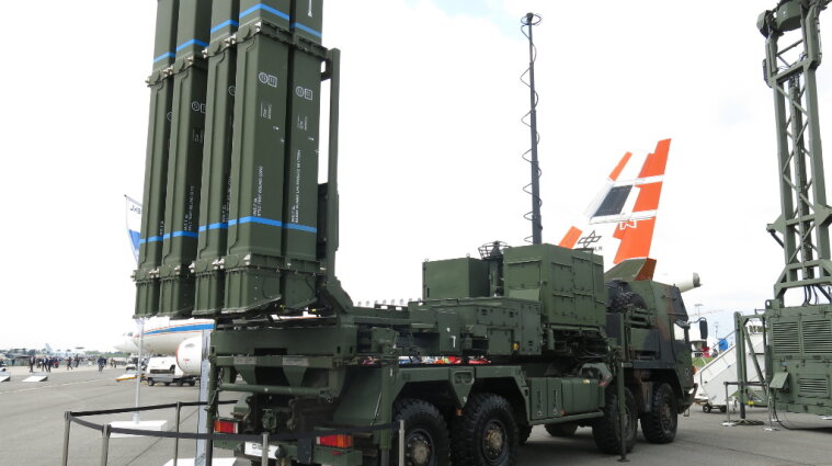 В ближайшие недели Германия передаст Украине системы ПВО IRIS-T - МИД