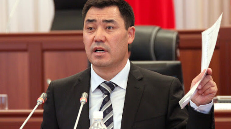 Садир Жапаров заявив, що почав працювати як легітимний прем'єр Киргизстану