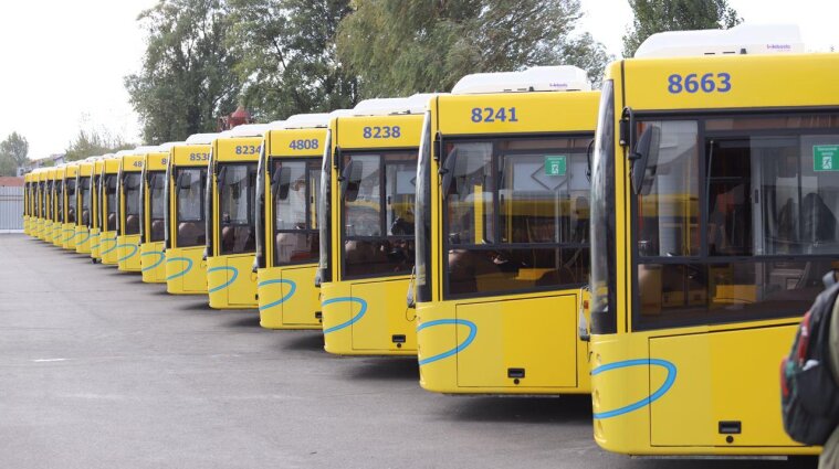 Київ отримав 50 нових білоруських автобусів - фото