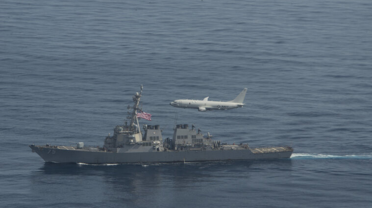 В Черном море эсминцы и авиация США совместно с НАТО провели морскую операцию
