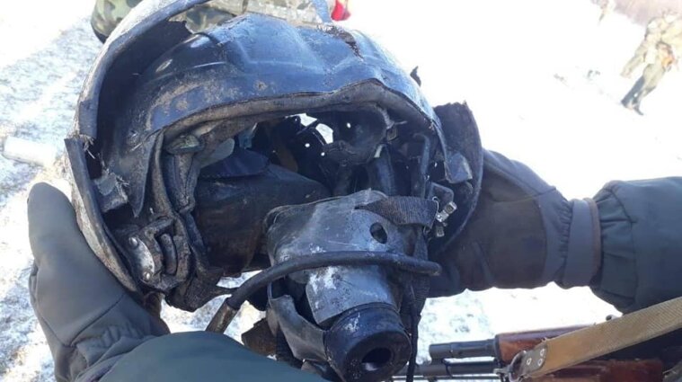 Бойцы ВСУ сбили вражеский штурмовик Су-25 - фото