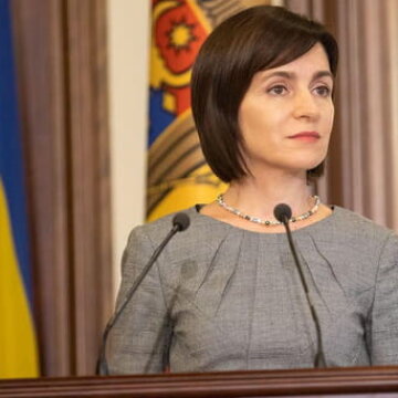 Молдова обрала жінку президентом: чому це добре для України