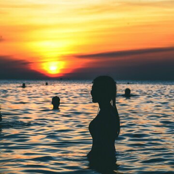 "Тренировка сумоистов", интим на пляже и нашествия медуз: чем запомнился курортный сезон-2021