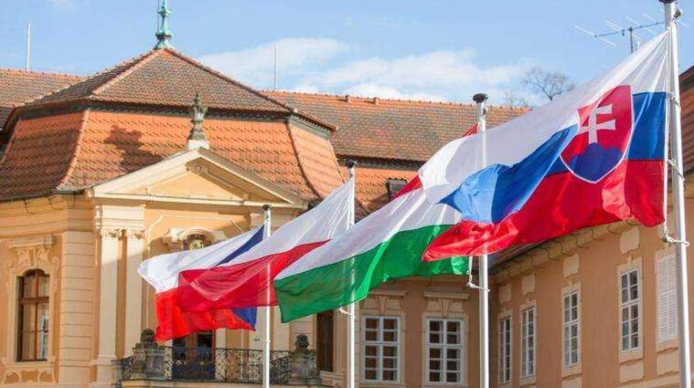 Зустріч Вишеградської групи скасували через позицію Угорщини щодо росії