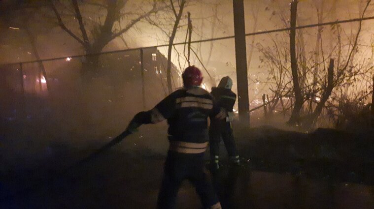 Еще одно село эвакуируют в Луганской области за масштабных пожаров