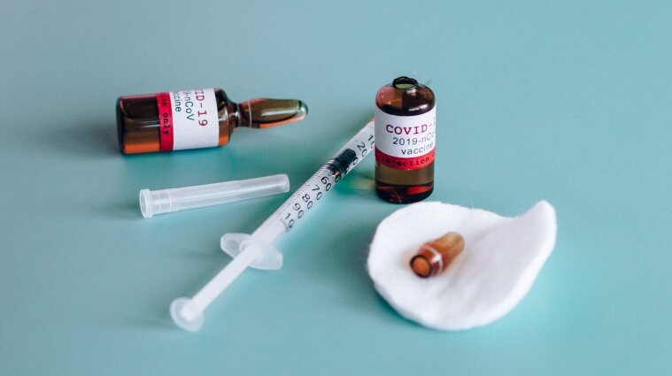 Україна забезпечена вакцинами від коронавірусу на весь червень - Ляшко