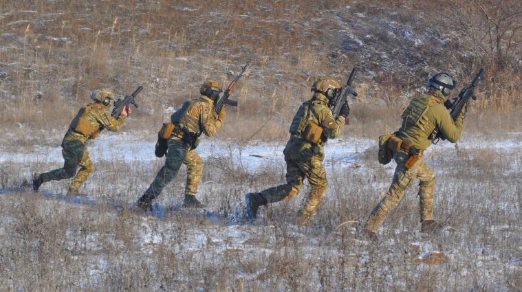 Резніков заявив, що ЗСУ готові до наступу ворога та до відсічі