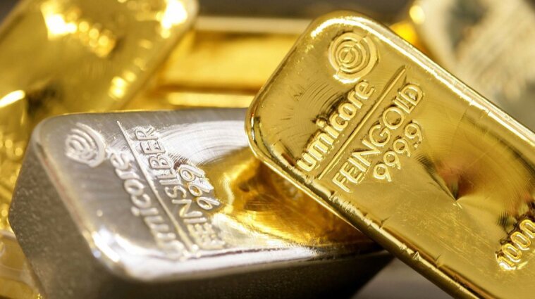 Відсьогодні українці зможуть купувати золото і срібло в банках