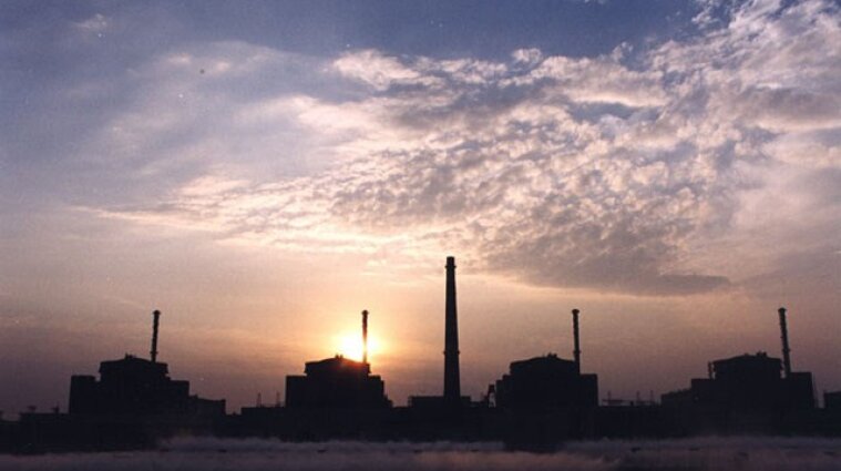 Угроза мирового масштаба: загорелась Запорожская АЭС