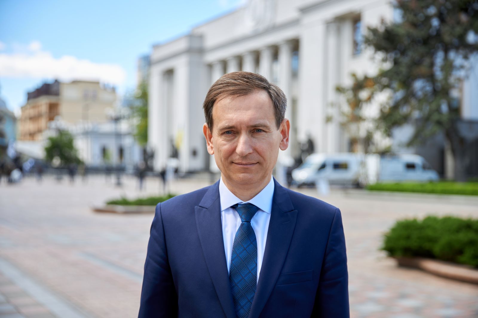 Воєнний стан в Україні буде продовжено до осені: названі причини