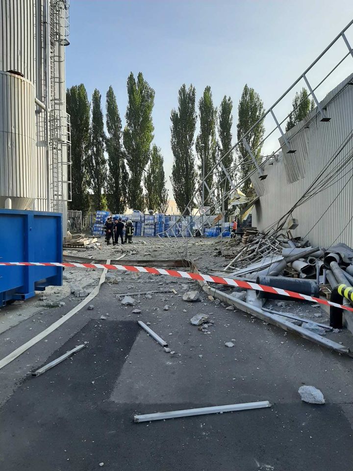 У Києві стався вибух на пивзаводі Carlsberg: постраждали робітники