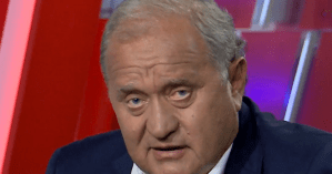 Решение об отставке власти является очень разумным?