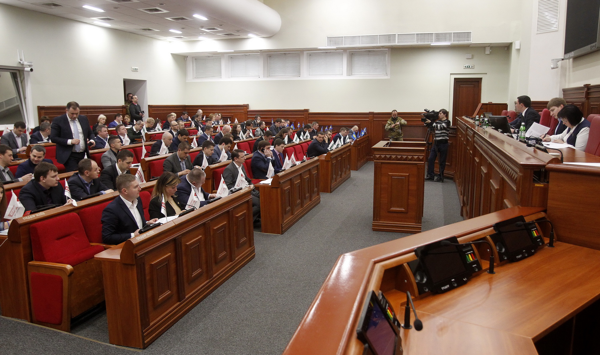 Пятеро депутатов Киевсовета вышли из фракции "Единство"