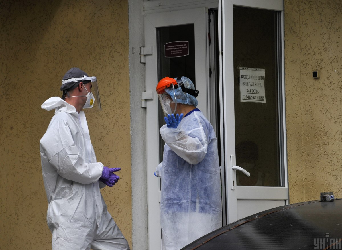 З київських медзакладів звільнились понад сім тисяч працівників