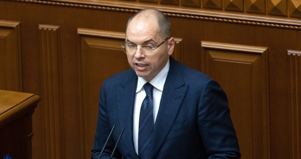 Ганьба та вбивця: депутати освистали Степанова у Раді