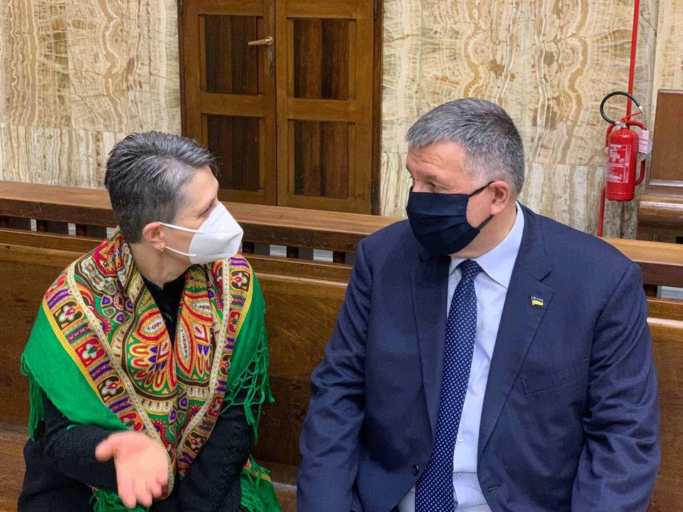 Справа Марківа: підтримати нацгвардійця приїхали мама та міністр МВС Аваков