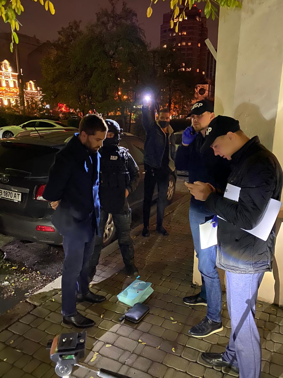 Требовал 200 000 долларов: задержан один из руководителей фискальной службы