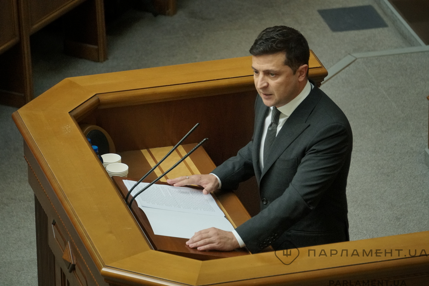 Зеленський заявив, що за рішенням КСУ стоїть "багато людей"