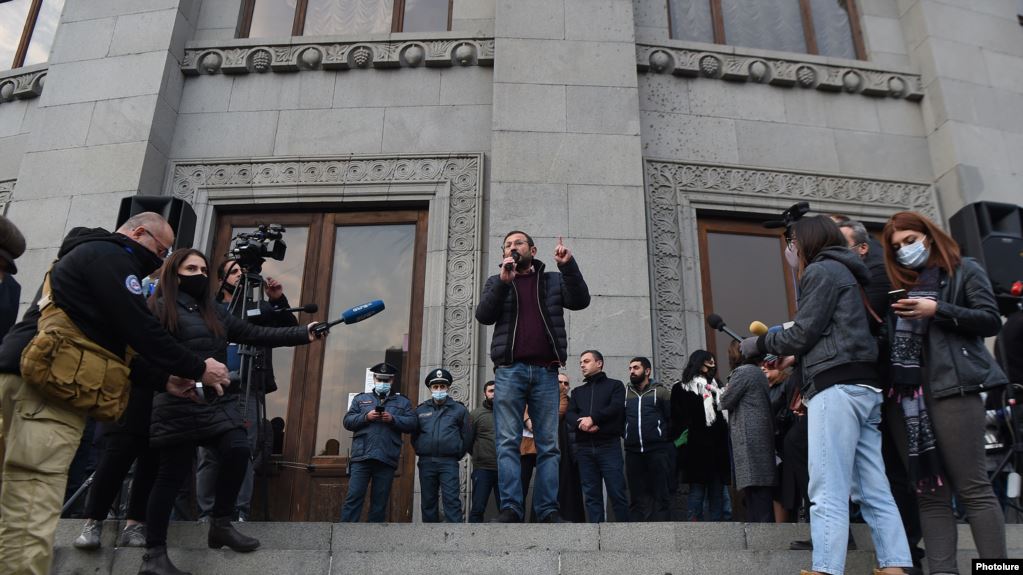 У Вірменії протестувальники вимагають відставки Пашиняна