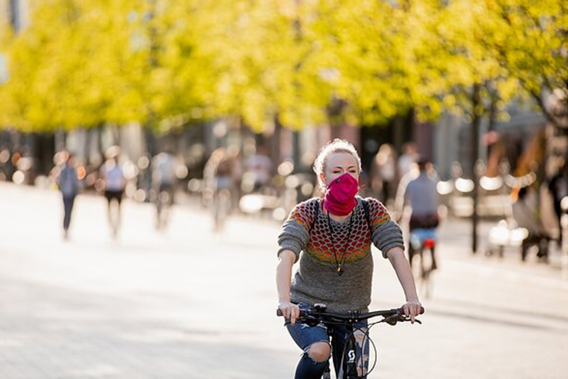 Україна готується перейти у жовту карантинну зону: які заборони введуть